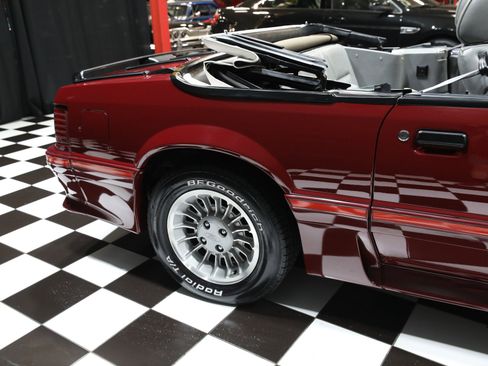 Used 1987 Ford Mustang GT RWD image 25