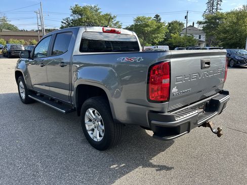 Used 2022 Chevrolet Colorado LT AWD/4WD image 7
