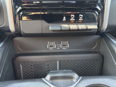 Used 2025 RAM 1500 Big Horn image 9