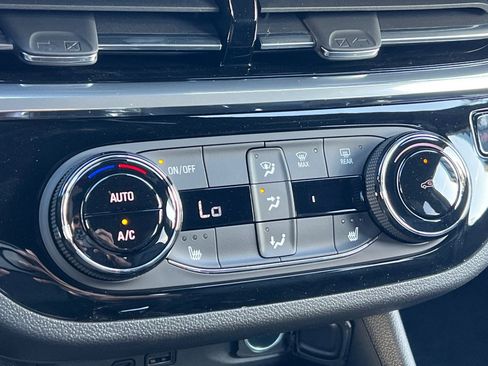 New 2026 Buick Envista Sport Touring w/ Convenience I Package FWD image 18
