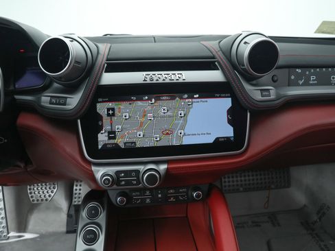 Certified 2018 Ferrari GTC4Lusso image 42
