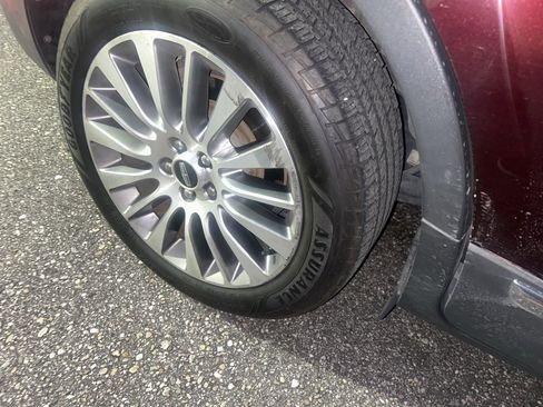 Used 2017 Lincoln MKC Reserve image 17