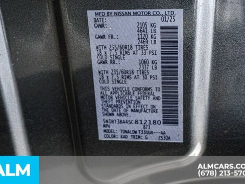Used 2025 Nissan Rogue SV image 56