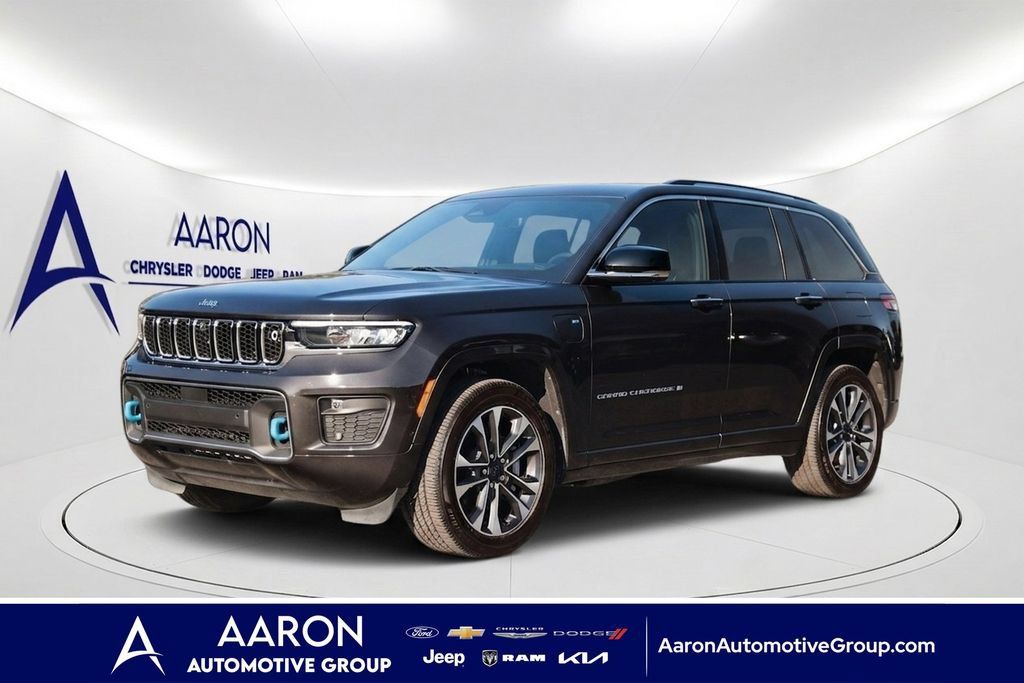 Used 2023 Jeep Grand Cherokee Overland w/ Advanced Protech Group III AWD/4WD image 1
