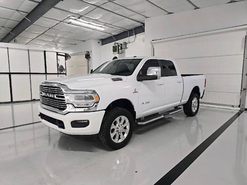 Used 2023 RAM 2500 Laramie AWD/4WD image 1
