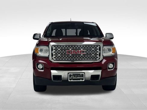 Used 2019 GMC Canyon Denali image 2