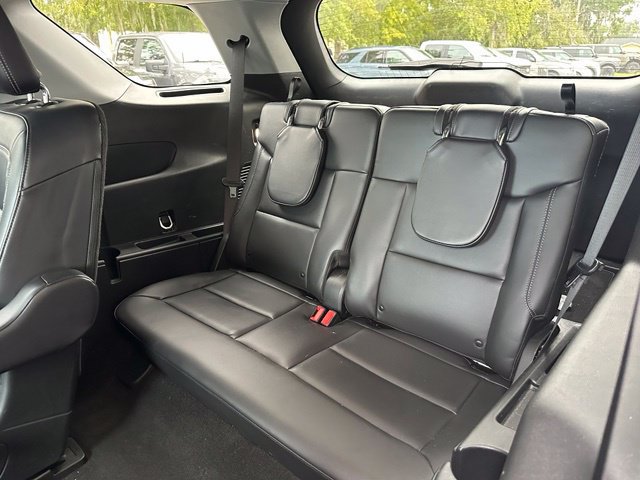 Used 2023 Ford Explorer XLT w/ Equipment Group 202A RWD image 14