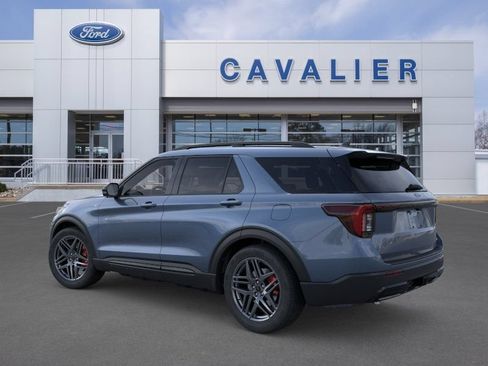 Used 2026 Ford Explorer ST-Line w/ ST-Line Street Pack AWD/4WD image 4