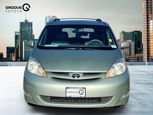 Used 2006 Toyota Sienna XLE image 9