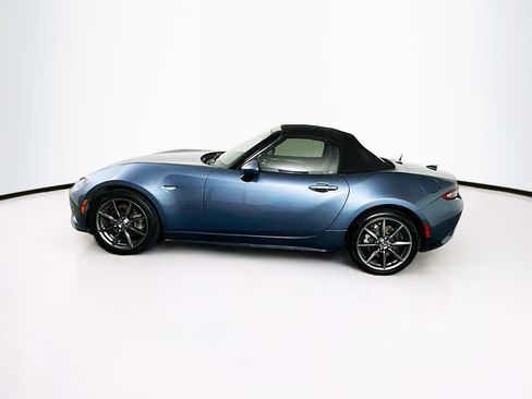 Used 2016 MAZDA MX-5 Miata Grand Touring RWD image 4