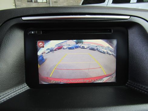 Used 2016 MAZDA CX-5 Touring image 17
