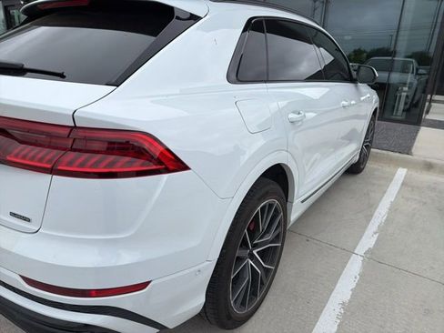 Used 2019 Audi Q8 Prestige AWD/4WD image 4