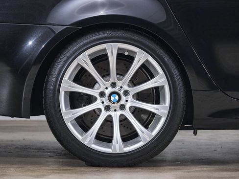 Used 2008 BMW M5 image 36