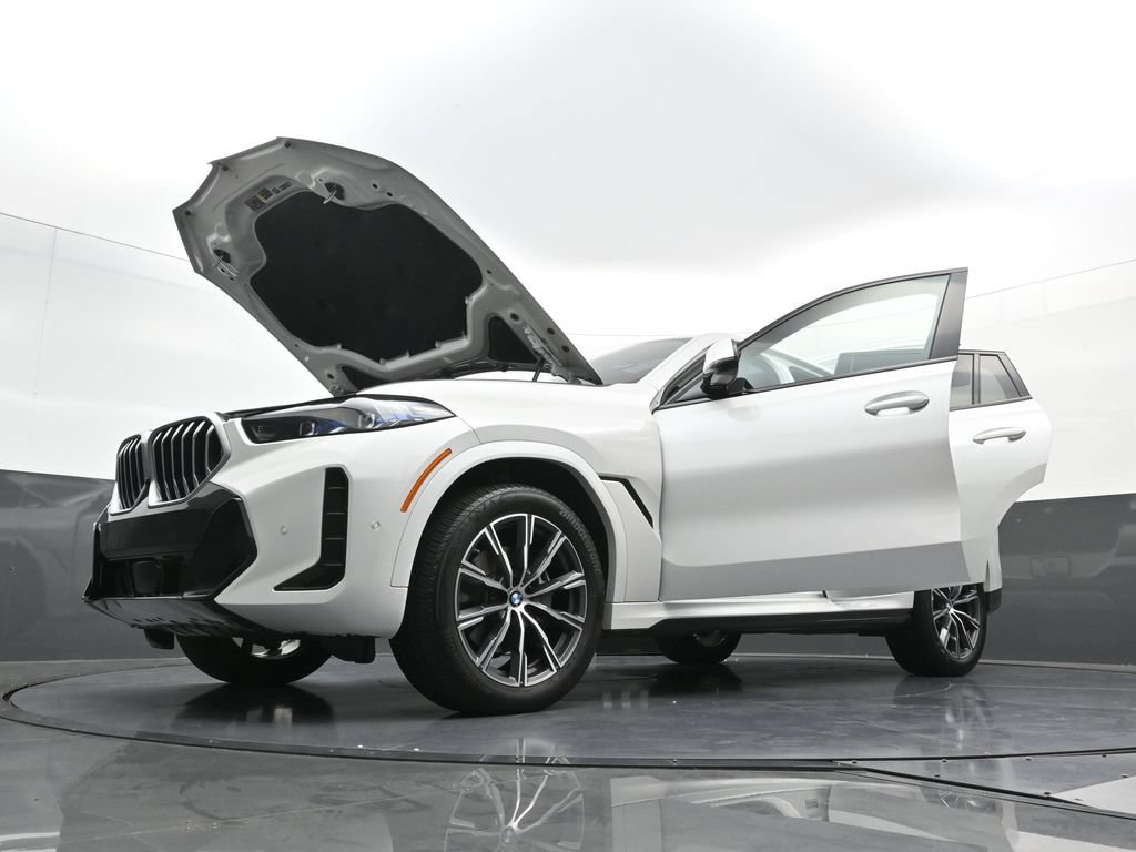 Used 2026 BMW X6 xDrive40i AWD/4WD image 40