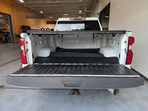 Used 2021 Chevrolet Silverado 2500 LT w/ Fleet Comfort Package AWD/4WD image 21