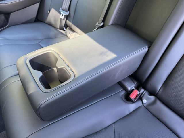 Used 2023 Honda Accord Touring image 11