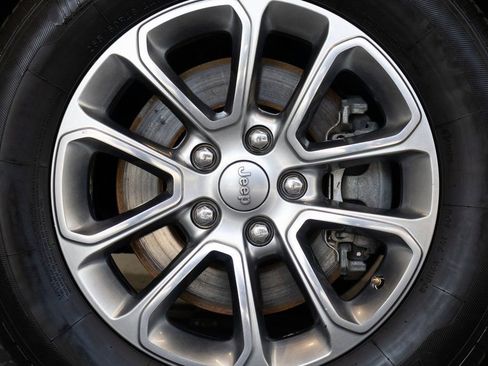 Used 2012 Jeep Grand Cherokee Overland image 10