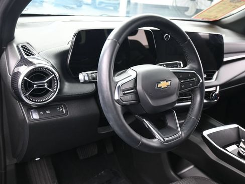 Used 2026 Chevrolet Equinox LT FWD image 17