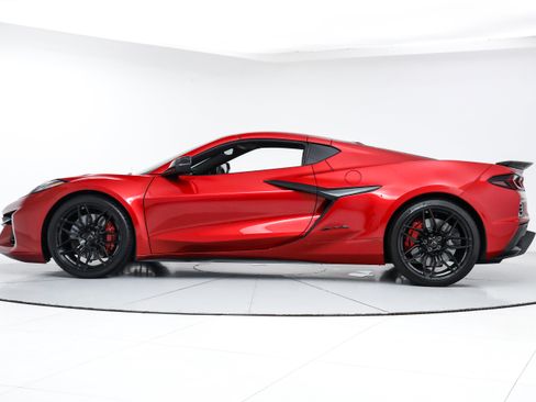 Used 2025 Chevrolet Corvette Z06 w/ Stealth Interior Trim Package image 3