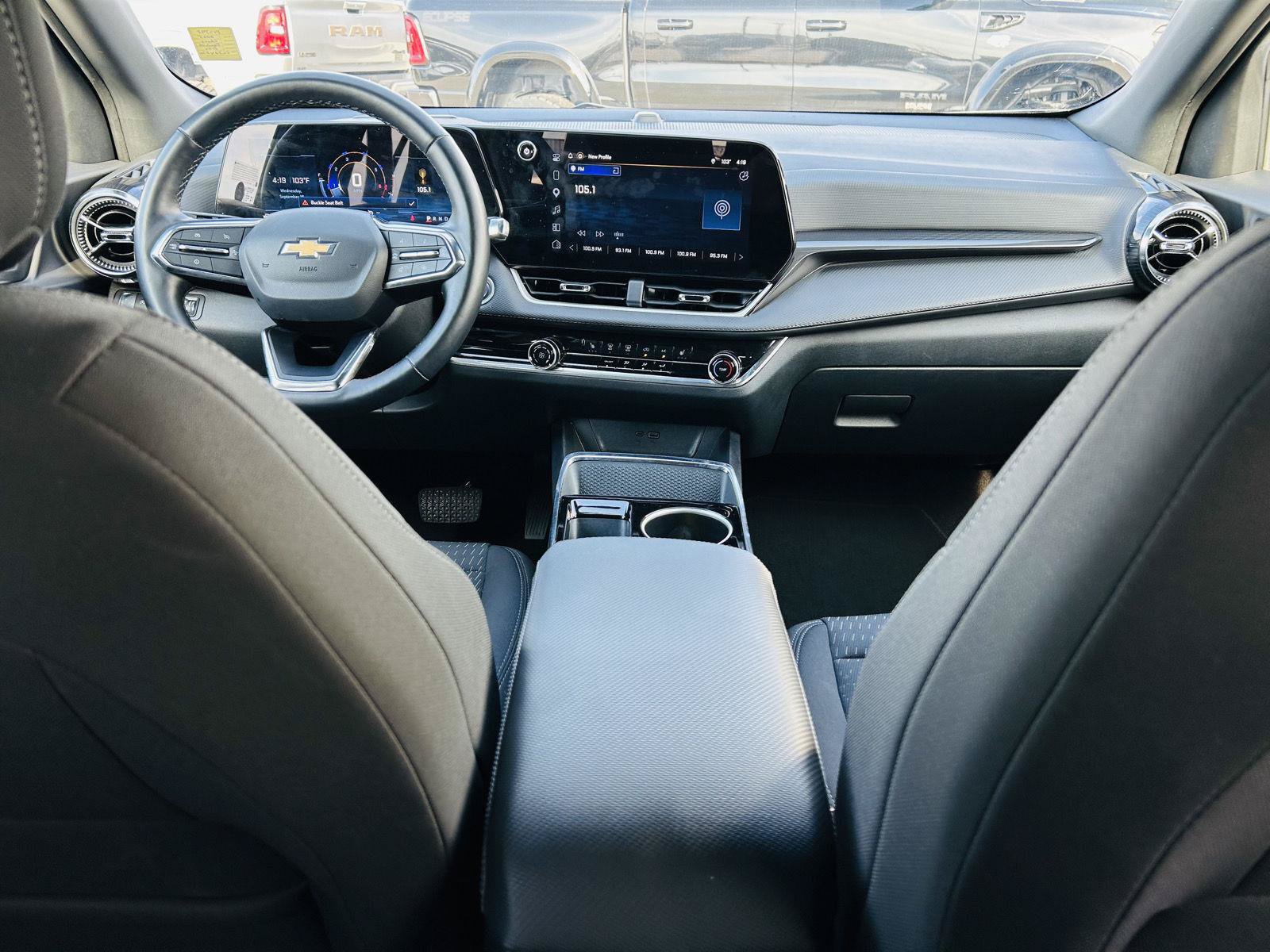 Used 2025 Chevrolet Equinox LT FWD image 25