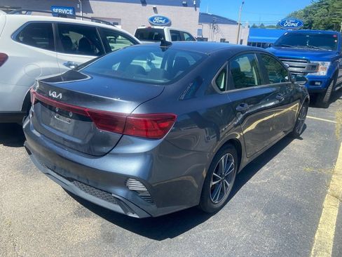 Used 2022 Kia Forte LXS FWD image 4
