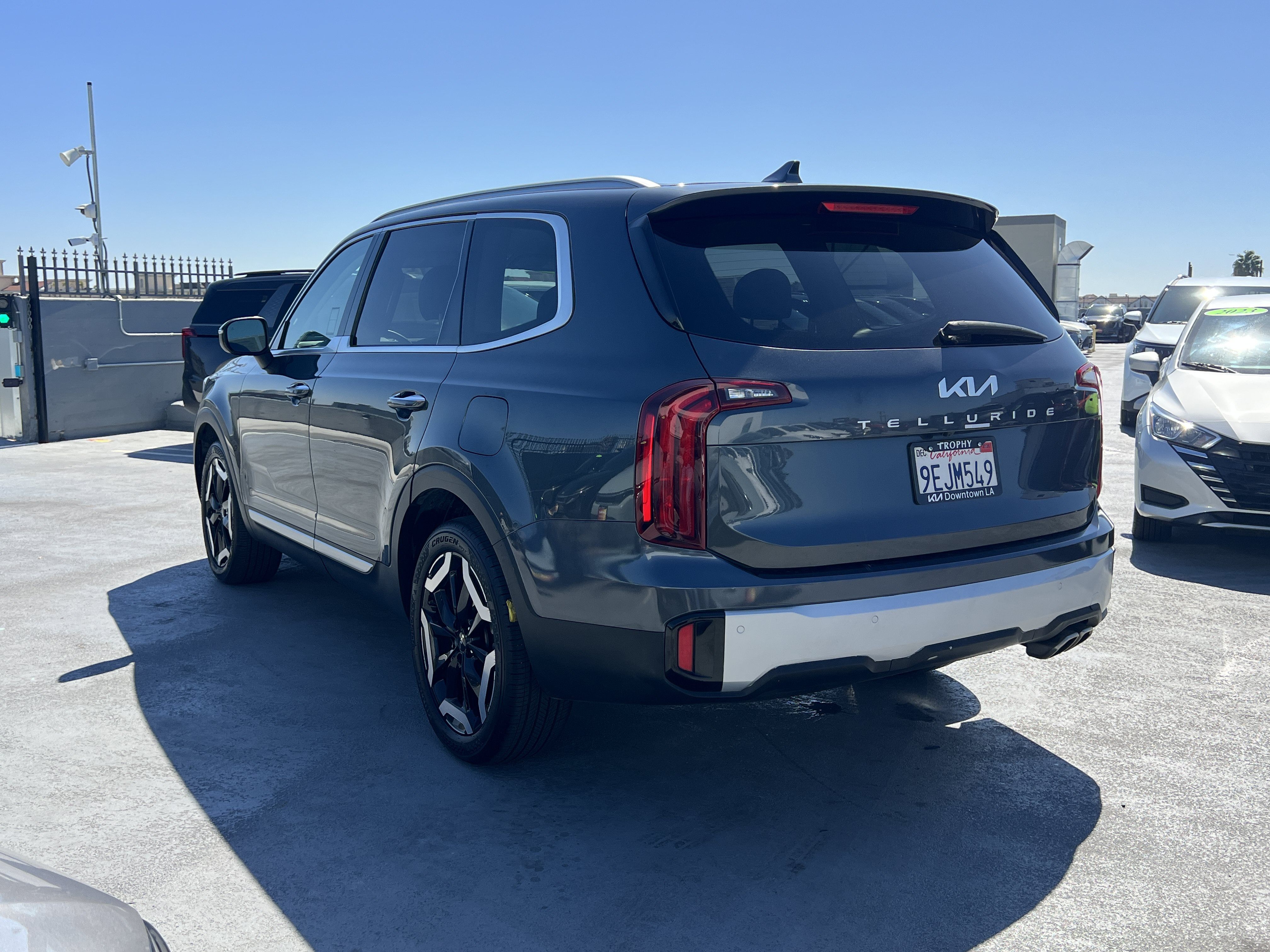 Certified 2023 Kia Telluride S FWD image 4