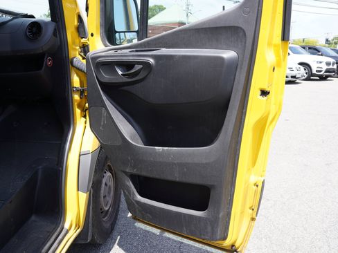 Used 2021 Mercedes-Benz Sprinter 2500 image 29