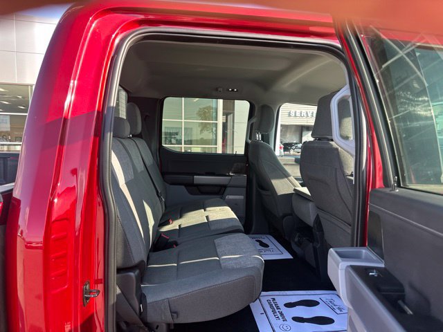 Used 2024 Ford F250 XLT w/ XLT Premium Package AWD/4WD image 17