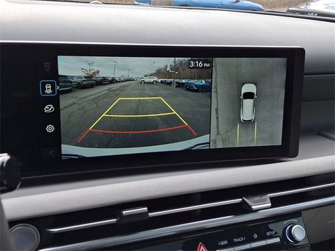 Used 2025 Hyundai Tucson Limited image 19