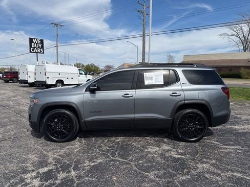 Used 2022 GMC Acadia SLT w/ Elevation Edition image 2