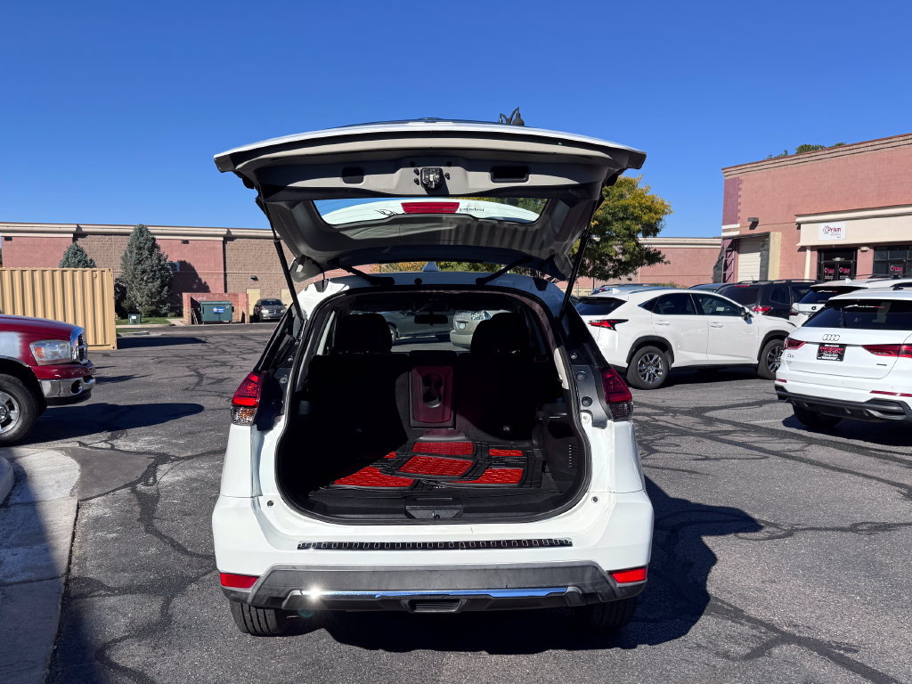 Used 2017 Nissan Rogue S AWD/4WD image 10