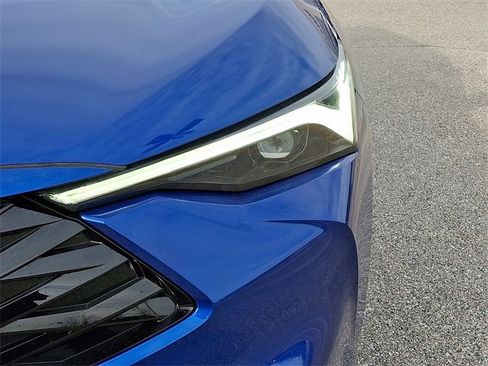 Used 2025 Acura ADX A-Spec image 9