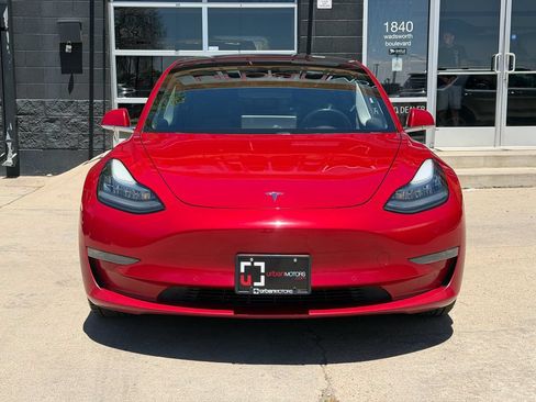 Used 2018 Tesla Model 3 Long Range RWD image 4