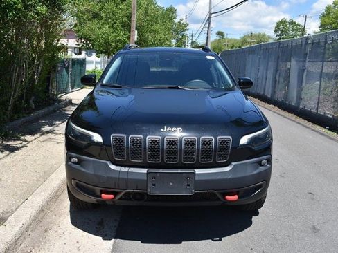 Used 2022 Jeep Cherokee Trailhawk image 2