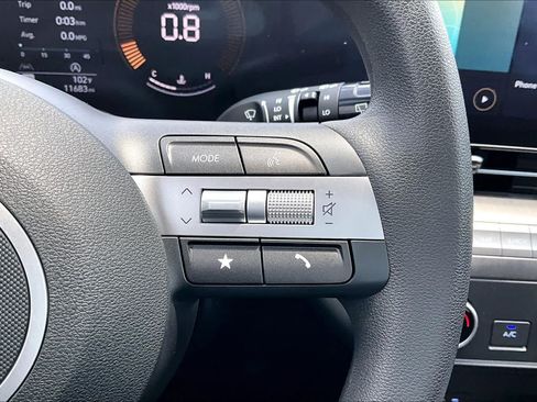 Used 2026 Hyundai Kona SE FWD image 40