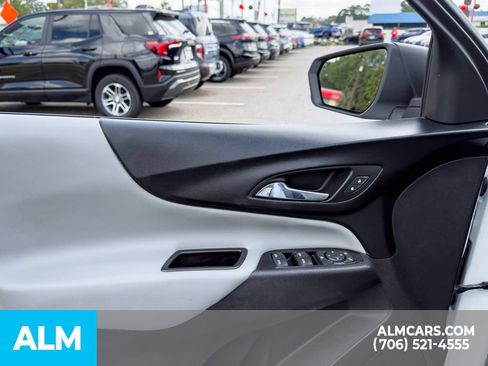 Used 2020 Chevrolet Equinox LS w/ LS Convenience Package FWD image 8