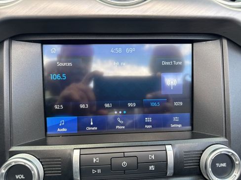 Used 2022 Ford Mustang Premium image 15