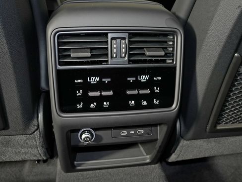New 2026 Porsche Cayenne S AWD/4WD image 37