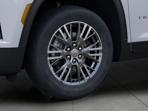 New 2026 Chevrolet Traverse LT w/ LPO, Floor Liner Package image 9