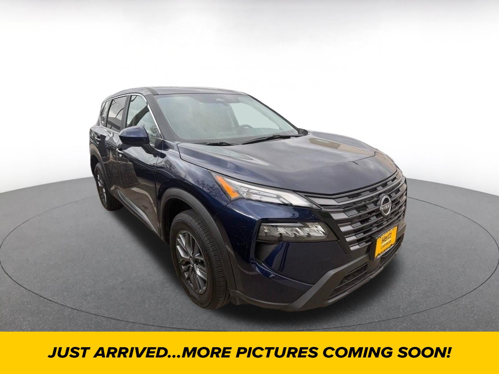 Used 2026 Nissan Rogue SV FWD image 1