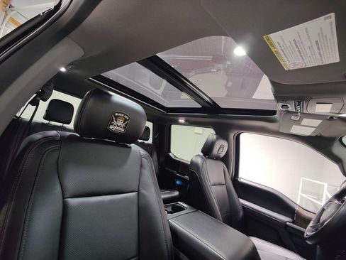 Used 2018 Ford F250 Lariat w/ Lariat Ultimate Package image 12