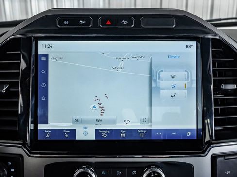 Used 2022 Ford F450 Lariat w/ Chrome Package image 21