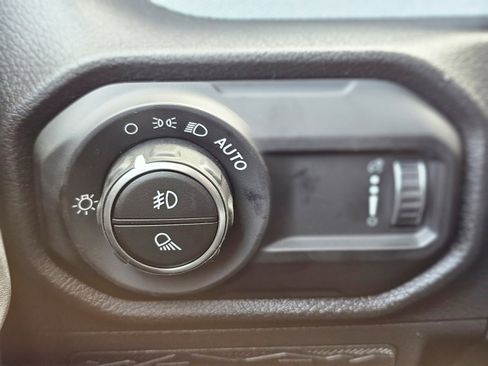 New 2026 Jeep Gladiator Sport image 19