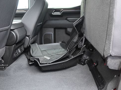 Used 2022 Chevrolet Silverado 1500 LT AWD/4WD image 22