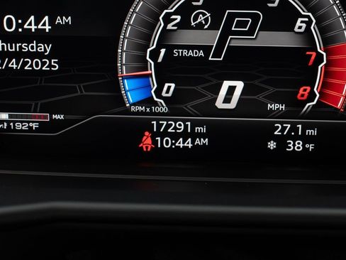 Used 2019 Lamborghini Urus image 32