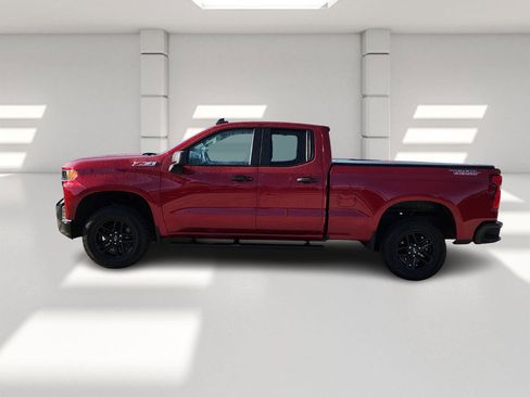 Used 2020 Chevrolet Silverado 1500 Custom Trail Boss w/ Custom Convenience Package image 2