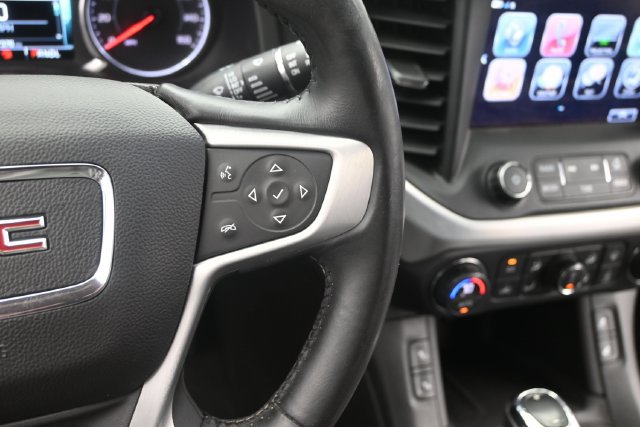 Used 2017 GMC Acadia SLT FWD image 29