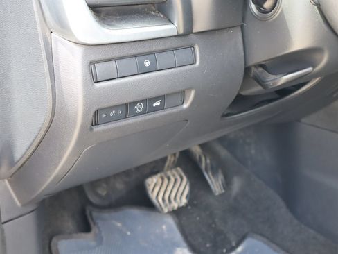 Used 2023 Nissan Rogue SV w/ SV Premium B Package FWD image 23