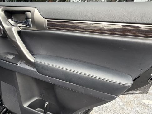 Certified 2023 Lexus GX 460 Premium AWD/4WD image 39