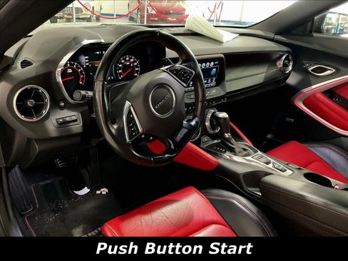 Used 2017 Chevrolet Camaro LT RWD image 4